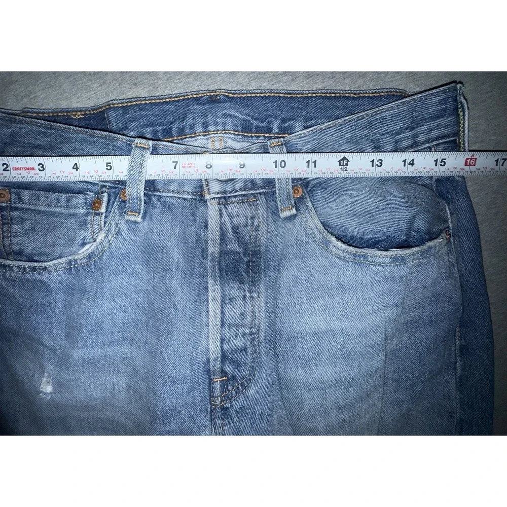 Levi 501 Straight Leg Size 31x32 Distressed Ripped Jeans Medium Wash Button Fly